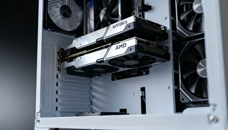 Обложка: Оптимизация CS2: лучшие настройки видеокарты NVIDIA и AMD для стабильных 240+ FPS в киберспорте